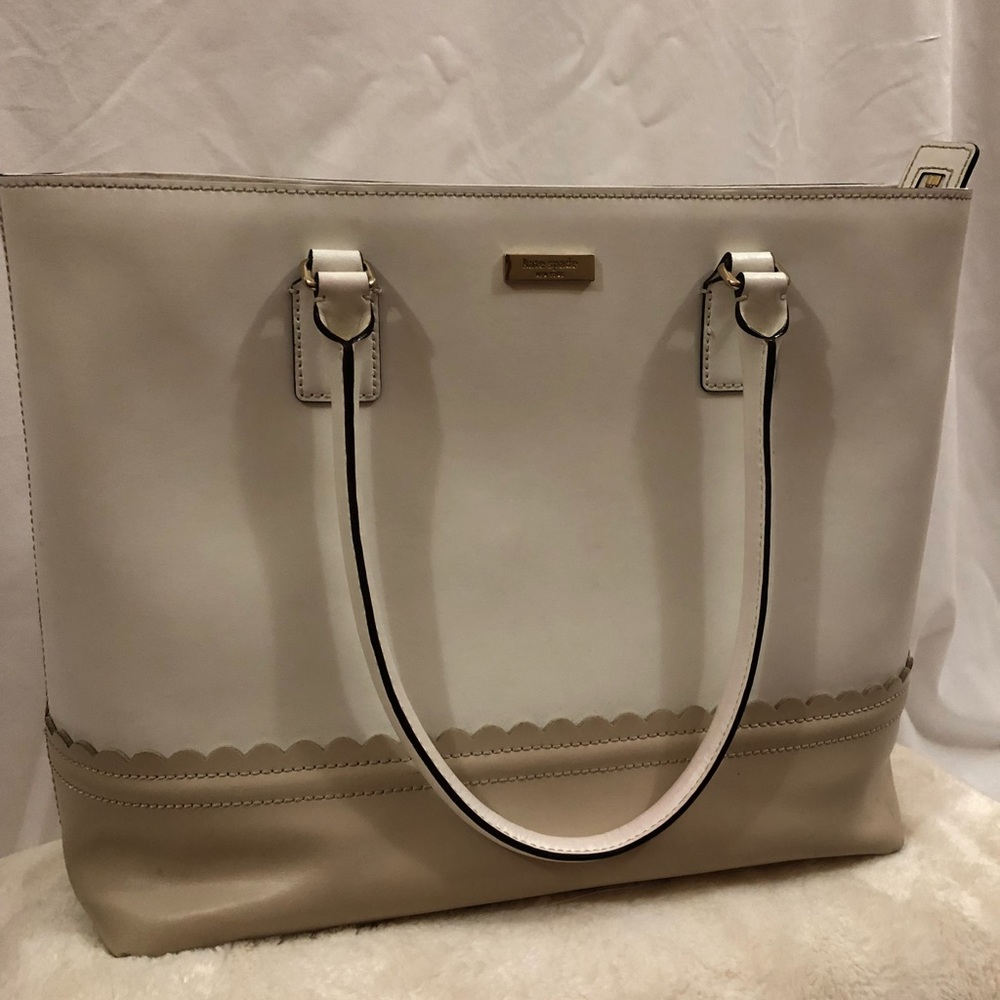 Kate Spade White with Tan Scallop Melina Tote